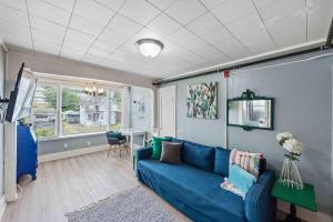 #StayinMyDistrict Heritage House Suite