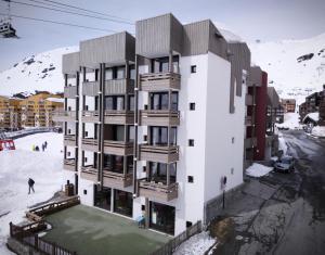 Résidence Orciere - VAL THORENS AGREABLE 2 PIECES POUR 4 PERSONNES ORIENTE SUD ET PIED DES PISTES MAE-7698