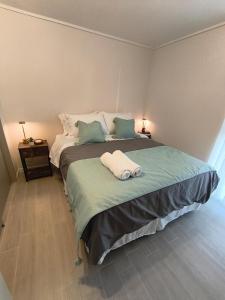 Cozy 2-Bedroom Apartment AC, Washer, and Total Comfort