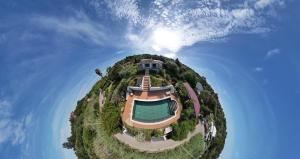 Dada Villa Sea View Villa, Pool and Charm img18
