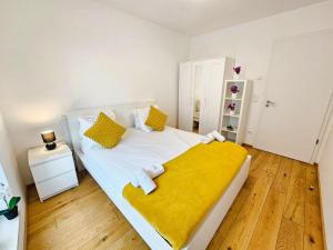 Spacious Urban Retreat with terrace&parking included