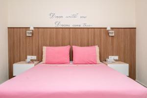 Stratos Hotel