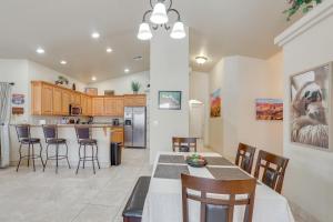 Kingman Mtn-View Home w Putting Green & Ping-Pong