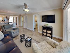 Pointe South 402
