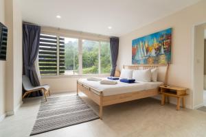 Sea view apartment with jacuzzi in Kalim