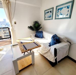 Sunny Recoleta Apartment w Balcony and Pool