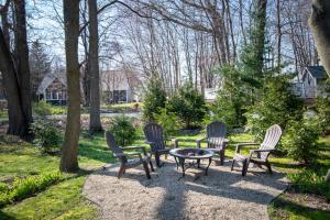 Mysa Retreat: Pool, Theatre, Fire Pit & More - 6+ Bedroom for 16 Guests!