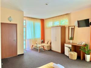 Azure Family Rooms Nessebar