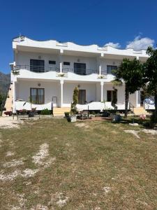 Amare Apartaments