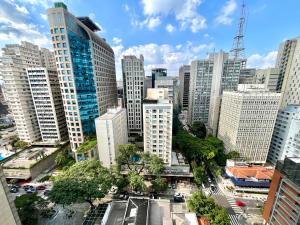 Flat Jardins - Arrumação diária, vaga, 1 minuto da Paulista