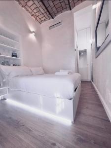 Roma Elegance Room Ponte Milvio & Private Parking