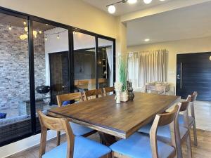 Lux Villa with Private Gym in Nuevo Cuscatlan
