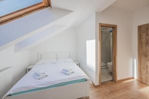 Andel, Smichov Flat, Fresh Bath, port AC, Kitchen