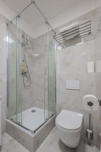 Flat Near Prague Castle Stylish & Prime Location 6