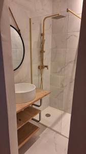 Joli appartement climatisé à 100m de la Gare