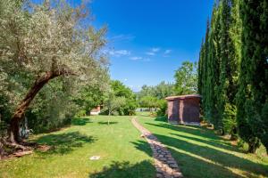Villa Olmo With Private Pool - Happy Rentals
