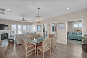 NEW 5BR Private Beach Fire Pit