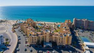 Ground Level Condo near Pool Princesa B-101