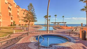 Ground Level Condo near Pool Princesa B-101