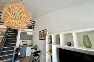 34 m Studio with Private Parking in Rochelle
