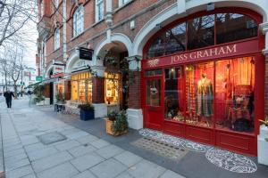 Eccleston Square V by onefinestay