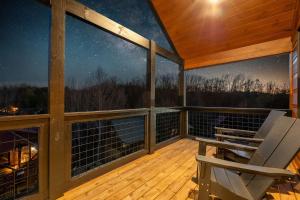 Modern Pigeon Forge Cabin with Hot Tub Game Loft