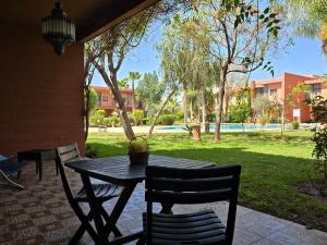 Apartment in Marrakech, with swimming pool and garden