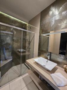 Apartment in Marrakech, with swimming pool and garden