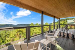 Mountain Views with Swim Spa EV and Dog Friendly