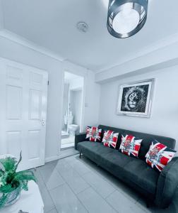 Caledonia House