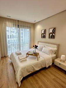 CFC Green Pearl - Stylish Modern Apartment