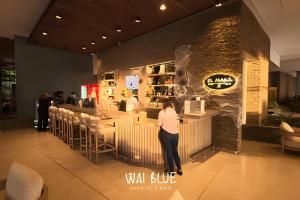 Apt LuxuryBalcónPiscinaPlaya. RDME10 WaiBlue