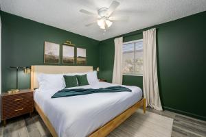 Swimming Pool King Bed 2 Min to ASU