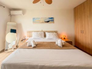Saronida Sea View Stay Beach Across Road