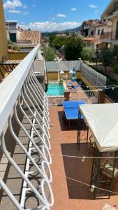 Miu B&B , Ciampino , Villa con Piscina e Parcheggio Privato