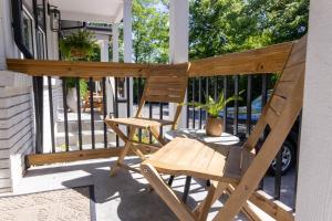 1BD Modern Condo - Downtown Walkable to F&M Bank Arena
