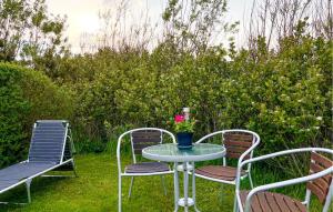 Nice Home In Lemvig With Wifi