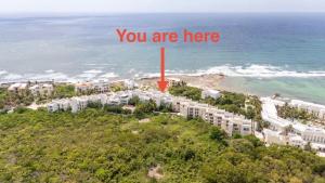 Akumal Caribbean 2BR Beach Condo Walk to Beach 7 Rooftop Pools