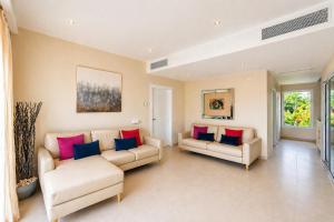 Special offer! Villa Bueno with private pool&beach