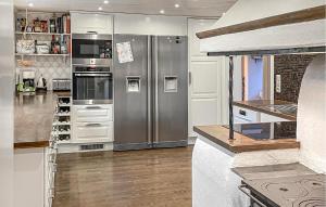Lovely Home In Gamleby With Wifi