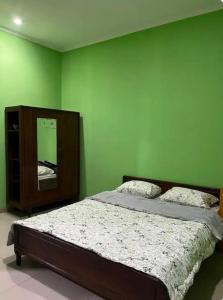 Villa Murah Joglo Sariwangi