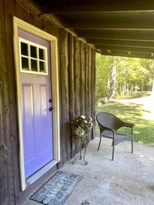 Cozy Cabin with Porch & Live Music Weekend Stay in Voluntown, Connecticut