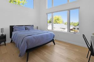 Two Suites Near Downtown Raleigh Sleeps 8