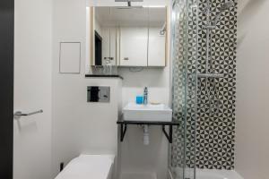 Ochota Classy Apartment by BookingHost