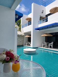 Monalisa Blue haven pool hotel