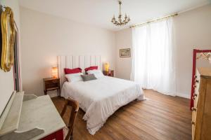 B&B / Chambres d'hotes Bed and Breakfast La Cordonnerie : photos des chambres