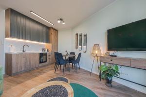 Hello Apartments Green Velvet Loft with private parking and view