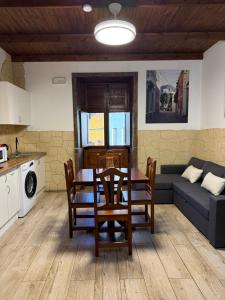 La casita del almacigo II by Sydney