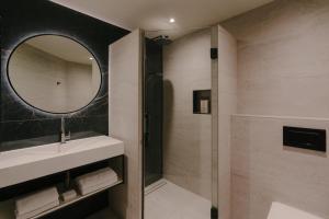 Boutique Hotel Herbergh Amsterdam Airport FREE PARKING