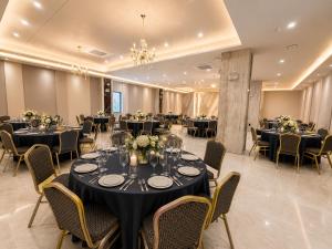 The LAND Hotel